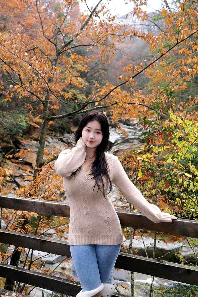 微胖女生穿衣搭配技巧：有肉女孩如何穿出自信与美丽  第3张