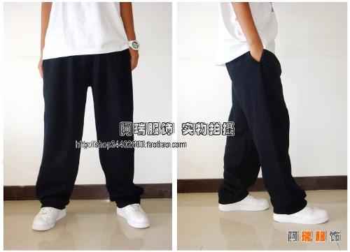 卫裤搭鞋万能指南 穿对鞋子时髦感翻倍