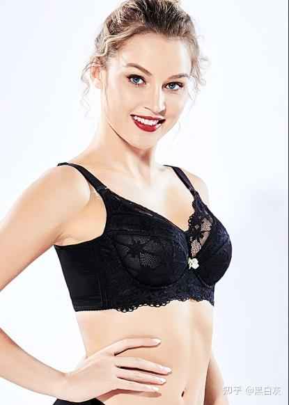 告别厚重勒痕！大胸女孩内衣挑选秘籍，舒适显瘦还能隐形  第2张
