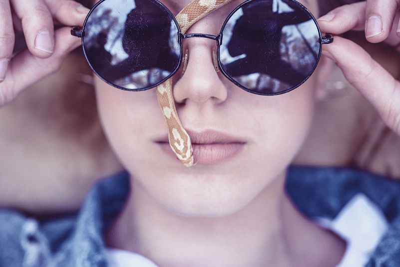 大脸选镜框不用愁 这几招让你戴出小脸高级感