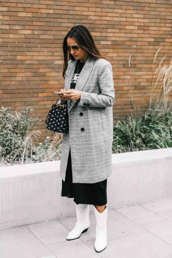 女士西装巧搭帽 三招点亮通勤休闲时髦范