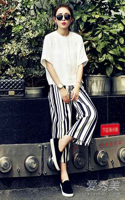 宽松短袖搭配裤子全攻略夏日舒适时髦指南  第2张