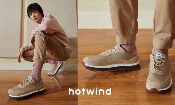 宽脚自救手册：告别夹脚磨泡，这些鞋款让你舒服到飞起