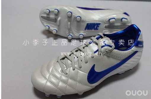 宽脚自救手册：告别夹脚磨泡，这些鞋款让你舒服到飞起  第2张