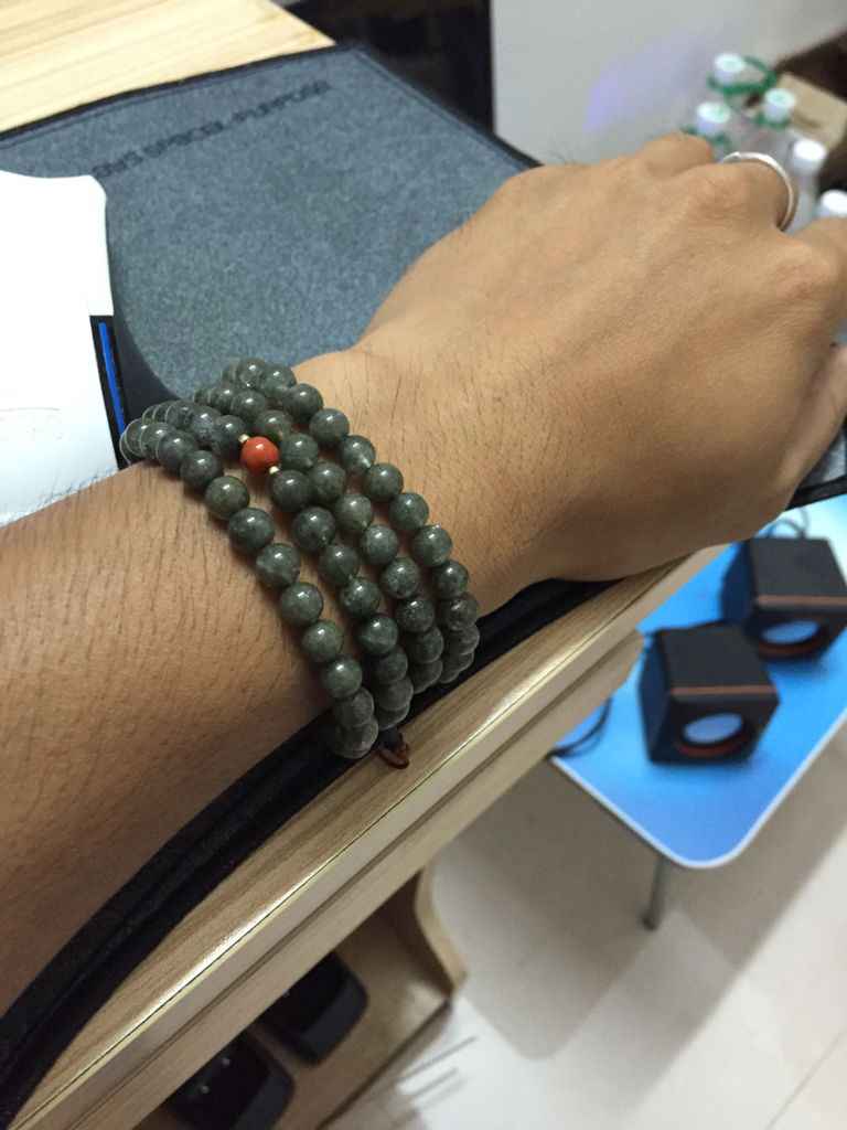 手腕间的态度宣言 男生手链挑选全攻略 第2张 手腕间的态度宣言 男生手链挑选全攻略 第2张