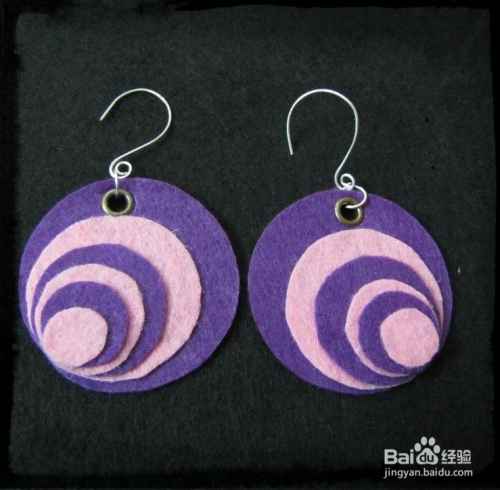 挑对耳钉颜值加分 这份指南让你耳畔生辉  第2张