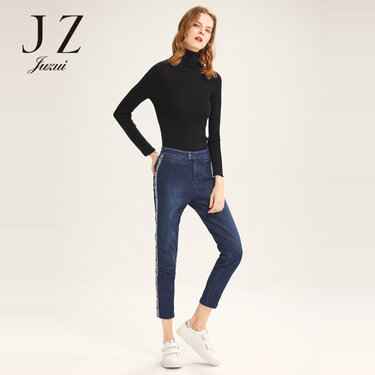 探寻哥弟品牌真实定位：从县城贵妇到职场新人的穿衣密码  第2张