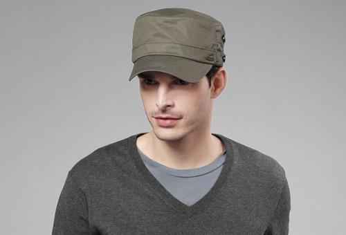 方脸选帽秘籍：戴对帽子堪比“换脸”，这些款式闭眼入  第2张