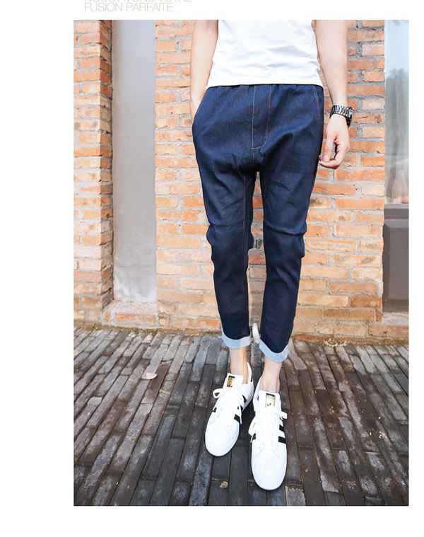 棕色T恤裤子搭配全攻略 轻松穿出高级感  第2张