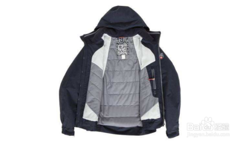 爬山穿衣全攻略 舒適安全又時尚的戶外穿著指南