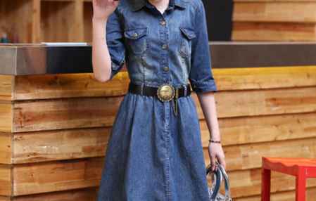 牛仔裙外套搭配全攻略 穿出你的独特风格  第2张