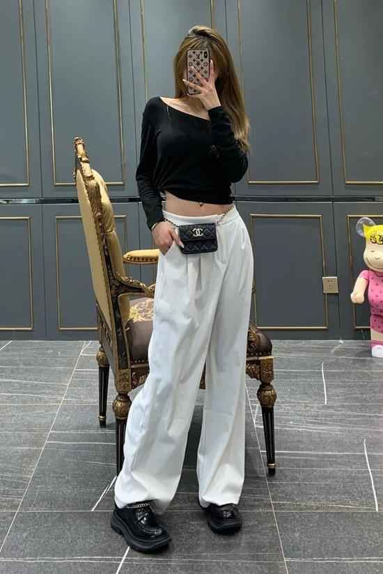 白色裤子配鞋全攻略 穿出风格避开雷区