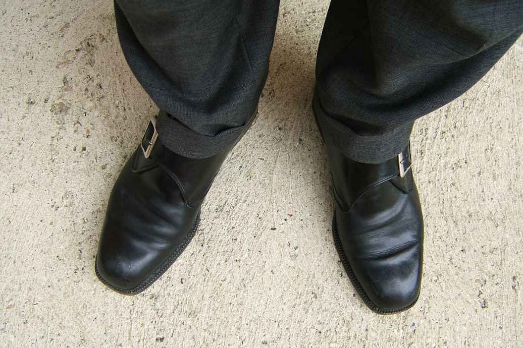 皮鞋搭袜子这件小事，真能让你穿搭赢很大
