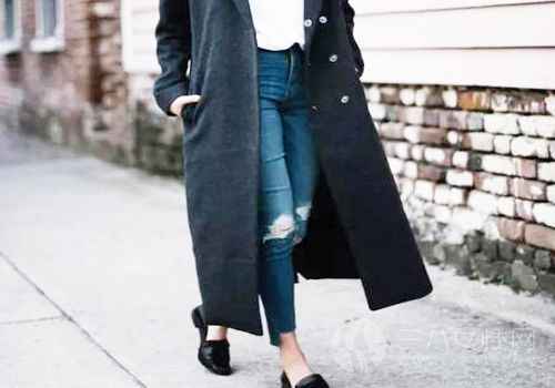 秋冬大衣挑对鞋时髦翻倍穿搭攻略 第2张 秋冬大衣挑对鞋时髦翻倍穿搭攻略 第2张