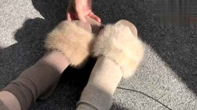 穿貂配裤子有讲究 这么搭保暖又高级不显胖