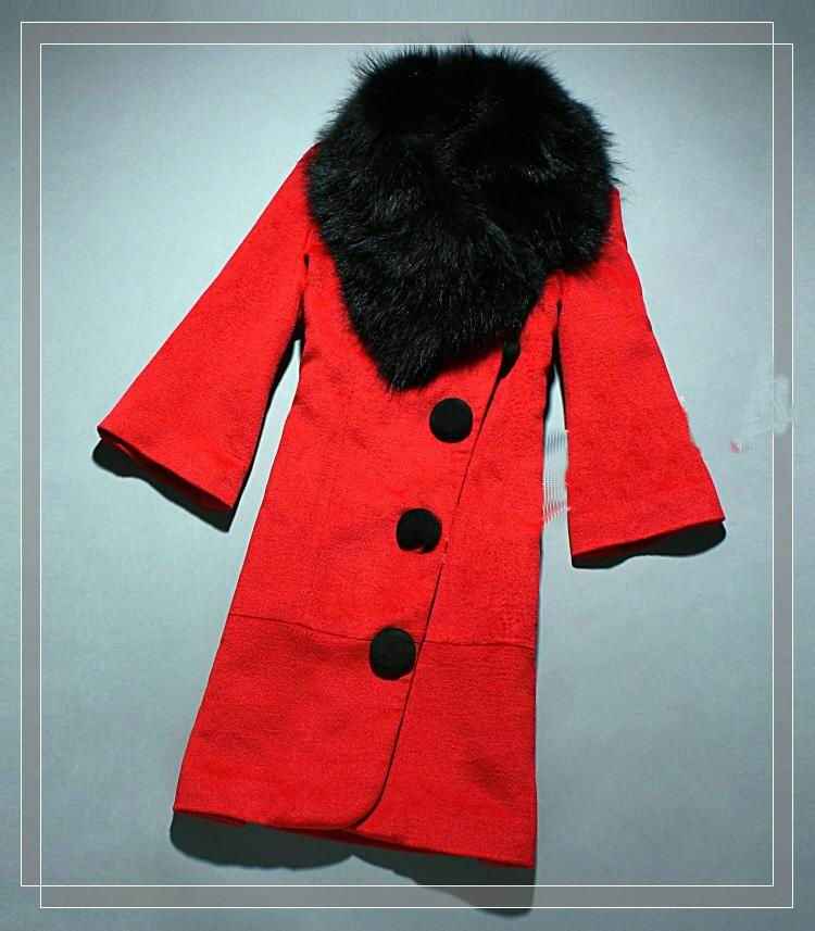 红色外套穿搭经：这几条裤子配出来真带劲  第2张